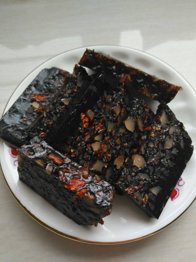 Steps for Cooking Yang's Donkey-hide Gelatin Paste