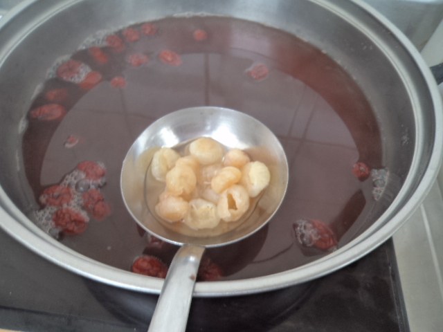 Steps to Make Three Red Bean and Longan Soup