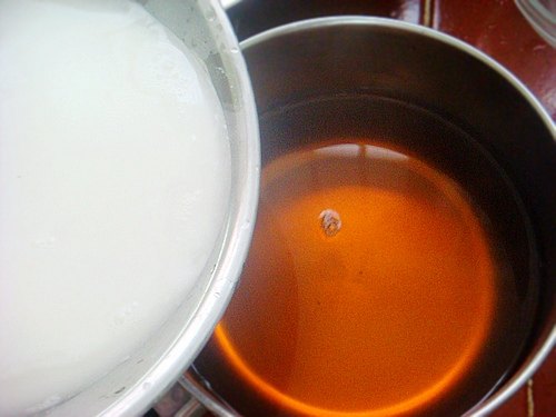 Detailed Steps for Cooking Coconut Milk Water Chestnut Cake