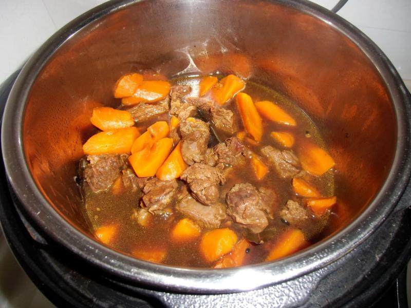 Steps for Making Braised Beef