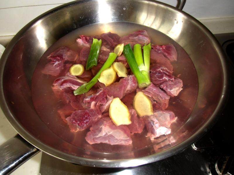 Steps for Making Braised Beef