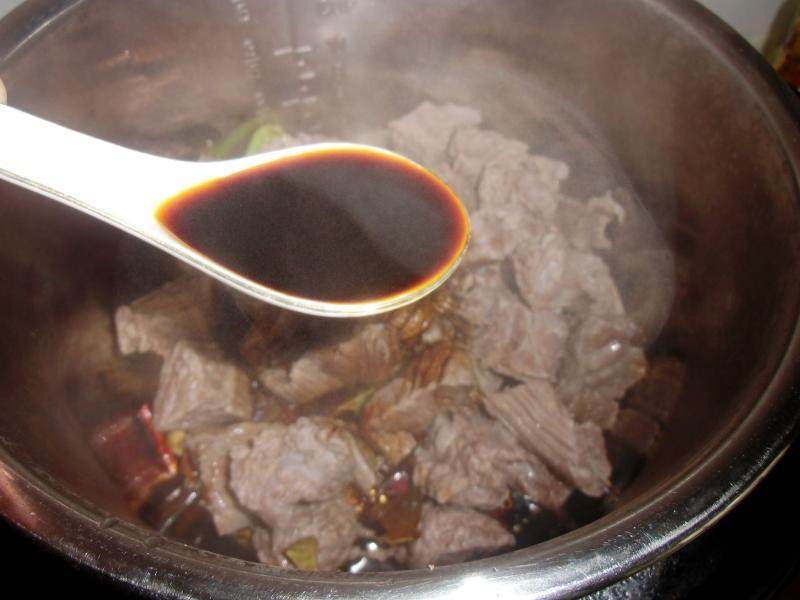 Steps for Making Braised Beef