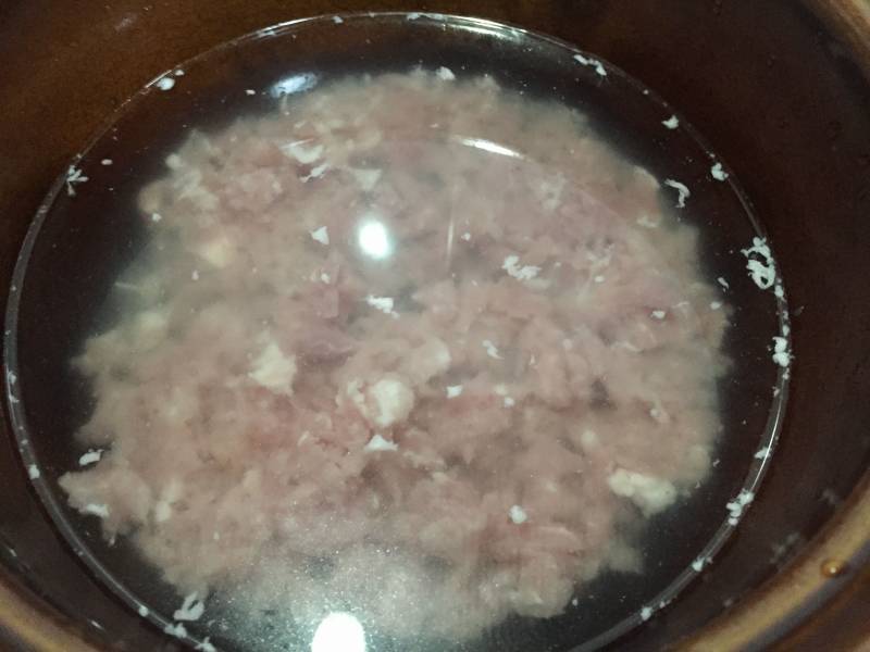 Steps for Making Minced Meat Sea Cucumber Tomato Soup