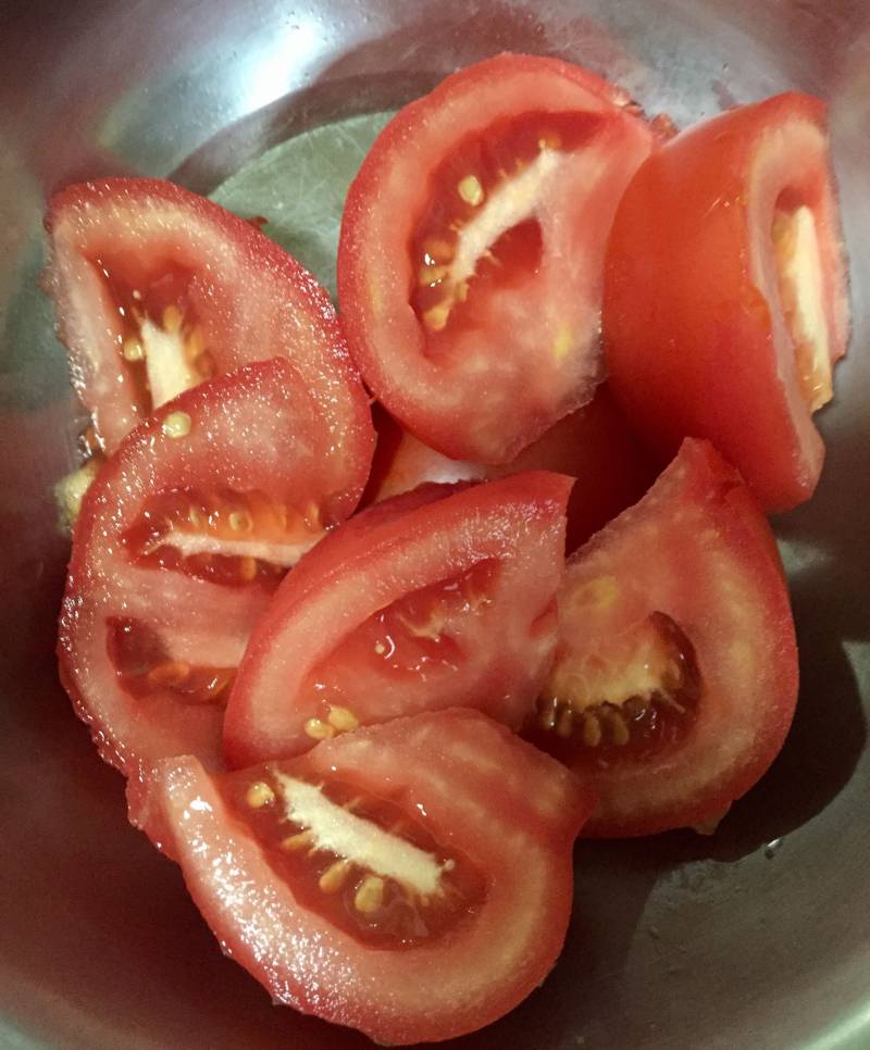 Steps for Making Minced Meat Sea Cucumber Tomato Soup