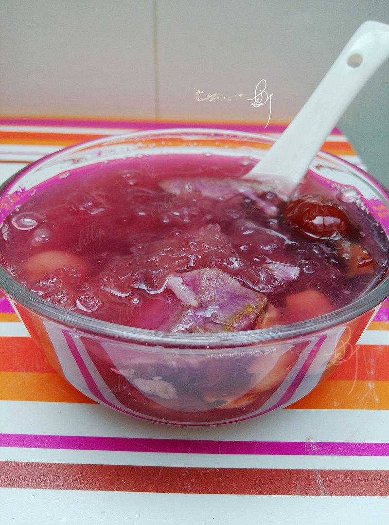 Purple Sweet Potato and Tremella Soup