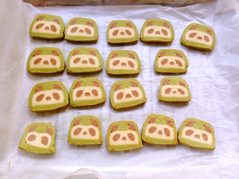 Steps for Making Panda Matcha Cocoa Cookies