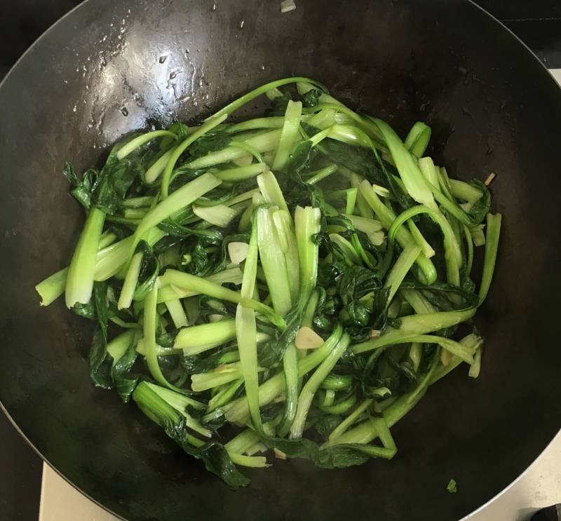 Steps for Stir-Fried Baby Bok Choy