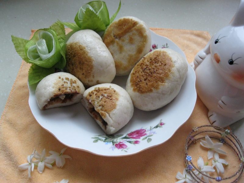 Dim Sum - Red Bean and Peanut Breakfast Buns Cooking Steps