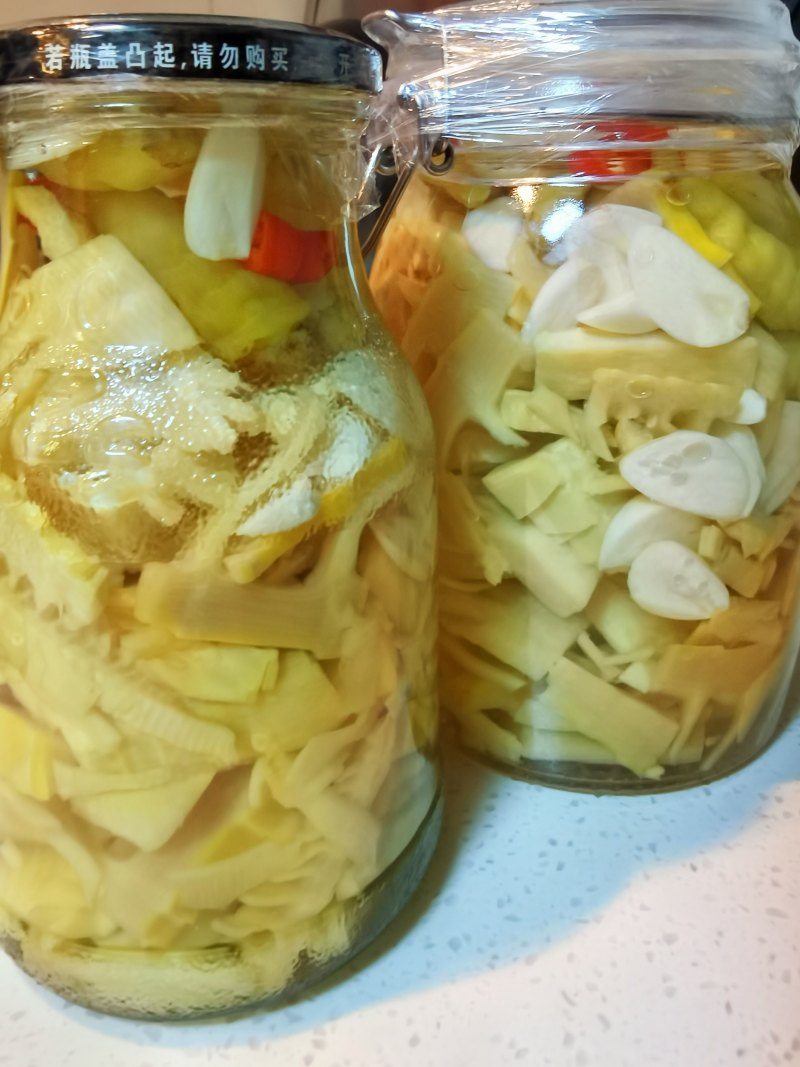 Spicy Pickled Bamboo Shoots