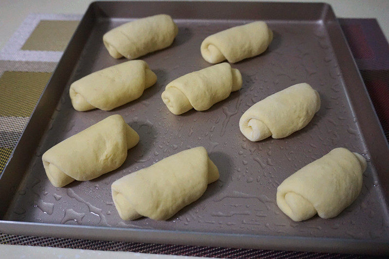 Steps for Making Carrot Bread Rolls