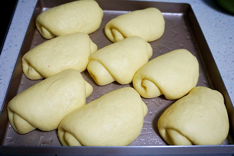 Steps for Making Carrot Bread Rolls