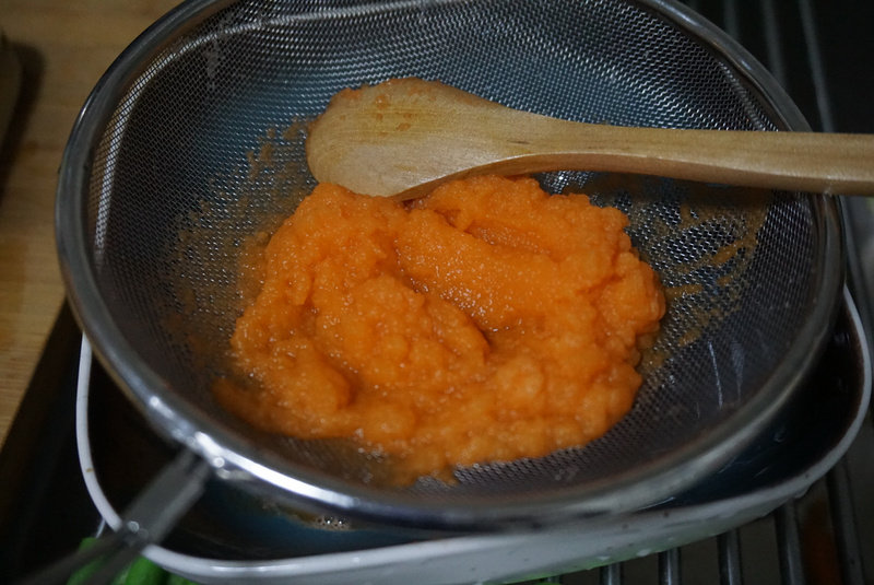 Steps for Making Carrot Bread Rolls