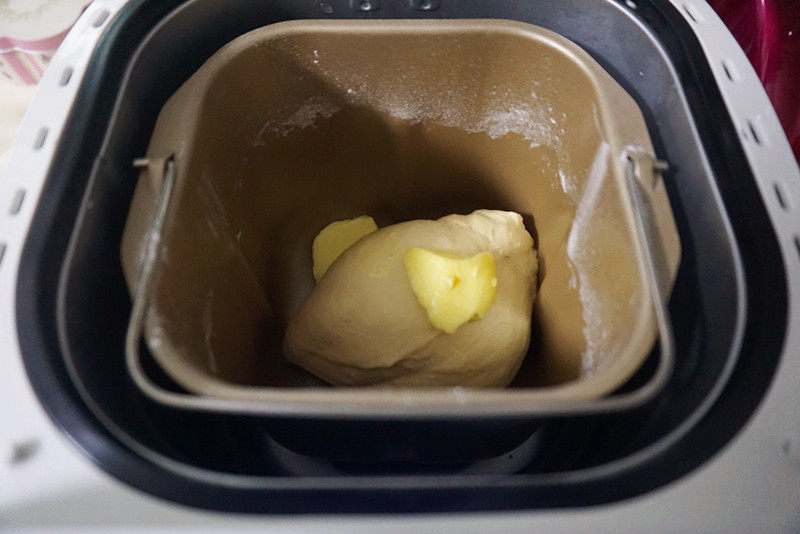 Steps for Making Carrot Bread Rolls