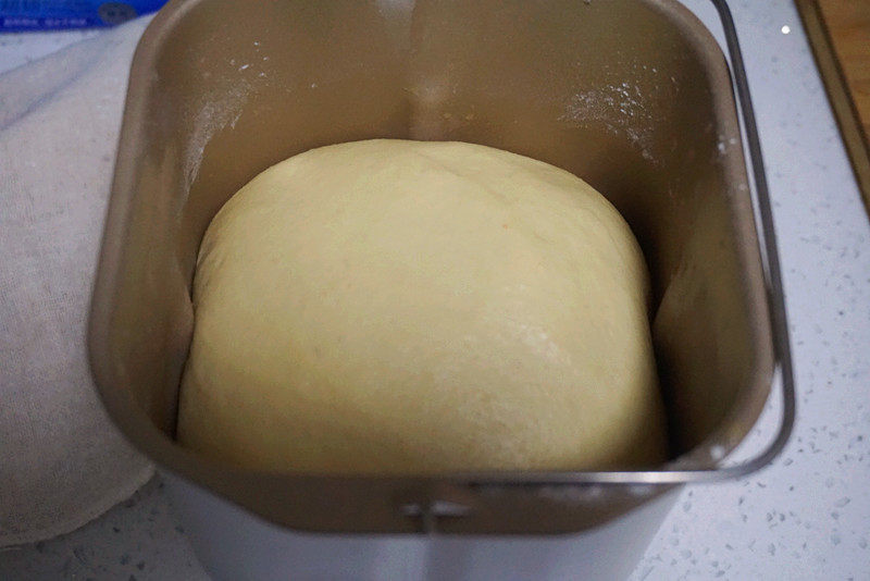 Steps for Making Carrot Bread Rolls