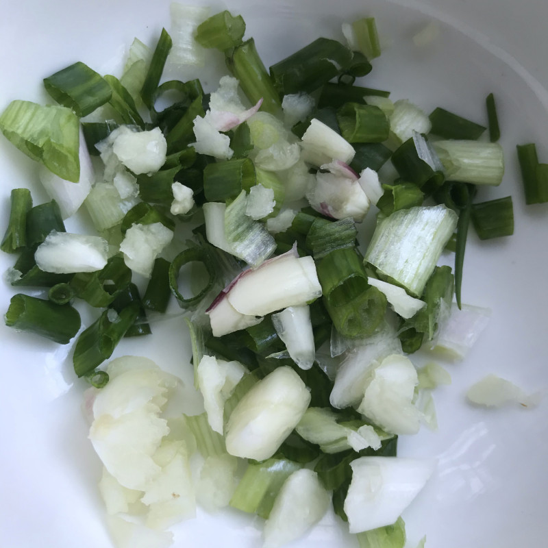 Step-by-Step Guide to Cooking Celery and Lily Bulb Stir-Fry