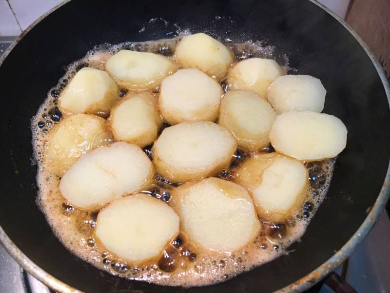 Steps for Making Buttered Potatoes (Super Easy and Delicious)