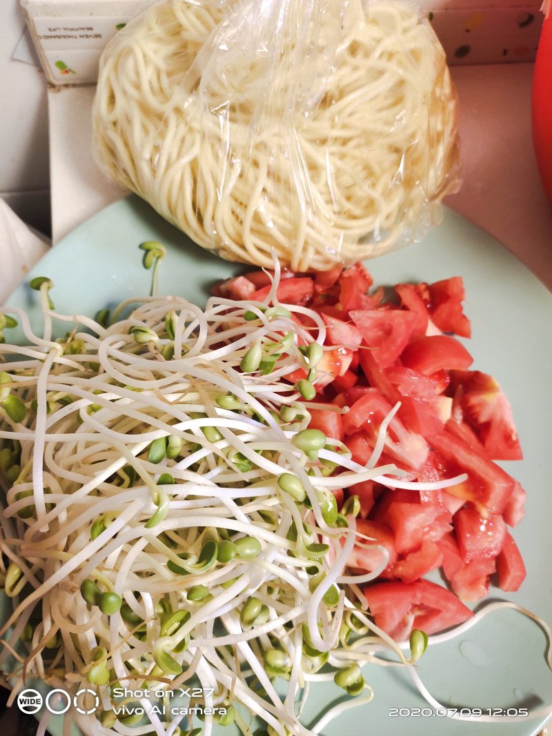 Steps for Making Bean Sprout Stir-Fried Noodles