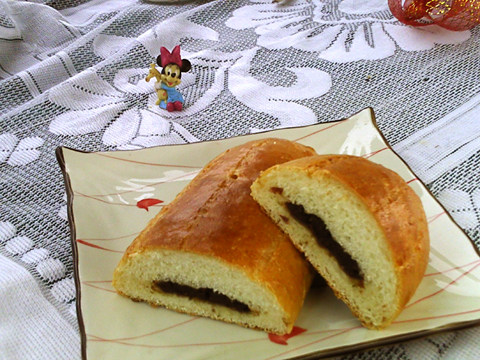 Date Paste and Red Bean Milk Bread