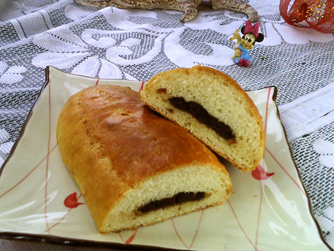 Date Paste and Red Bean Milk Bread