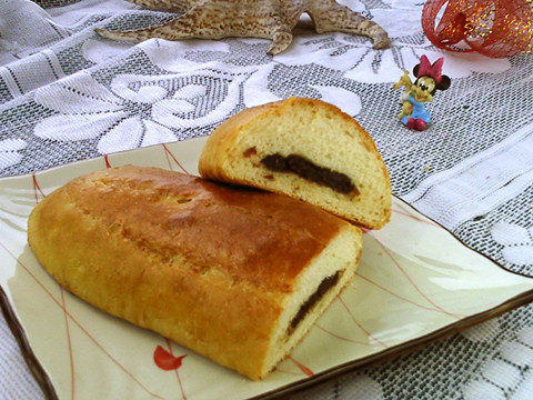 Date Paste and Red Bean Milk Bread