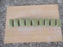 Detailed steps for cooking Refreshing Green Tea Flavor - [Green Tea Mantou Roll]