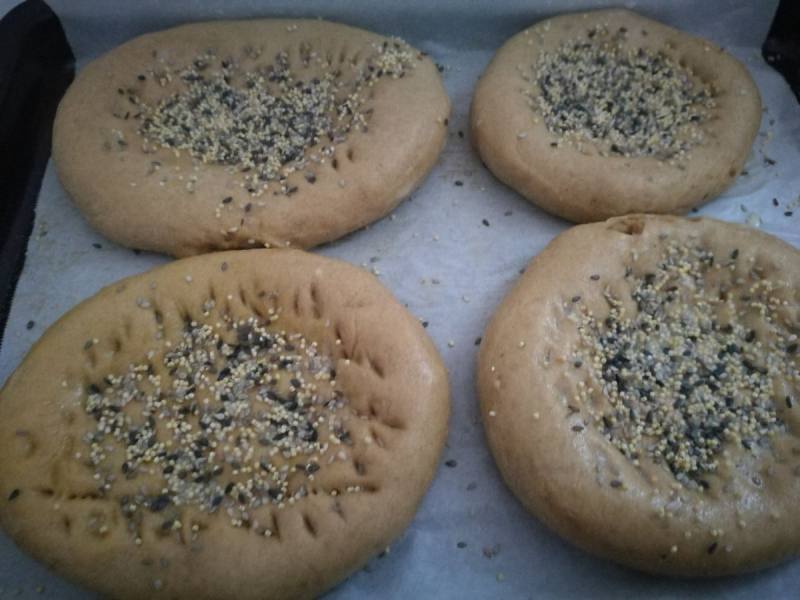 Steps for Making Whole Wheat Baked Pouch (Oven Version)