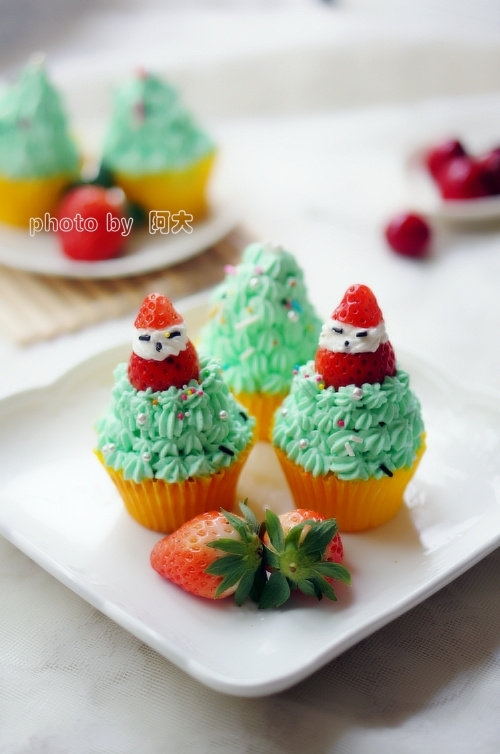 Christmas Tree Cake