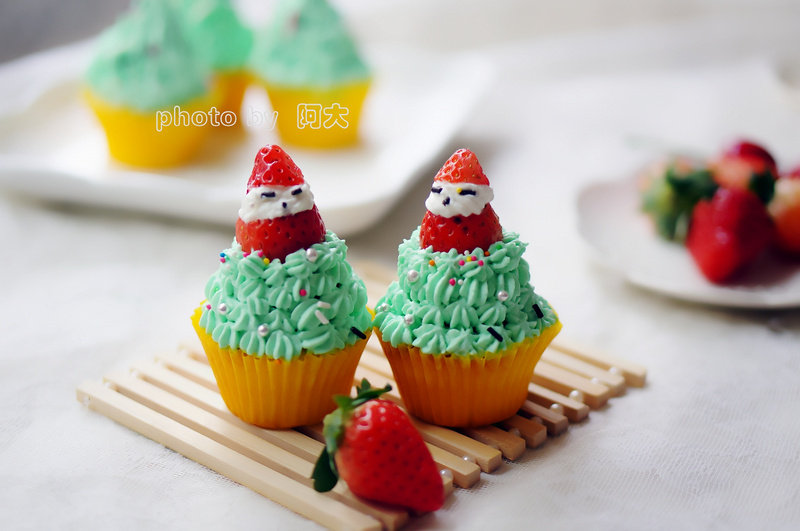 Christmas Tree Cake