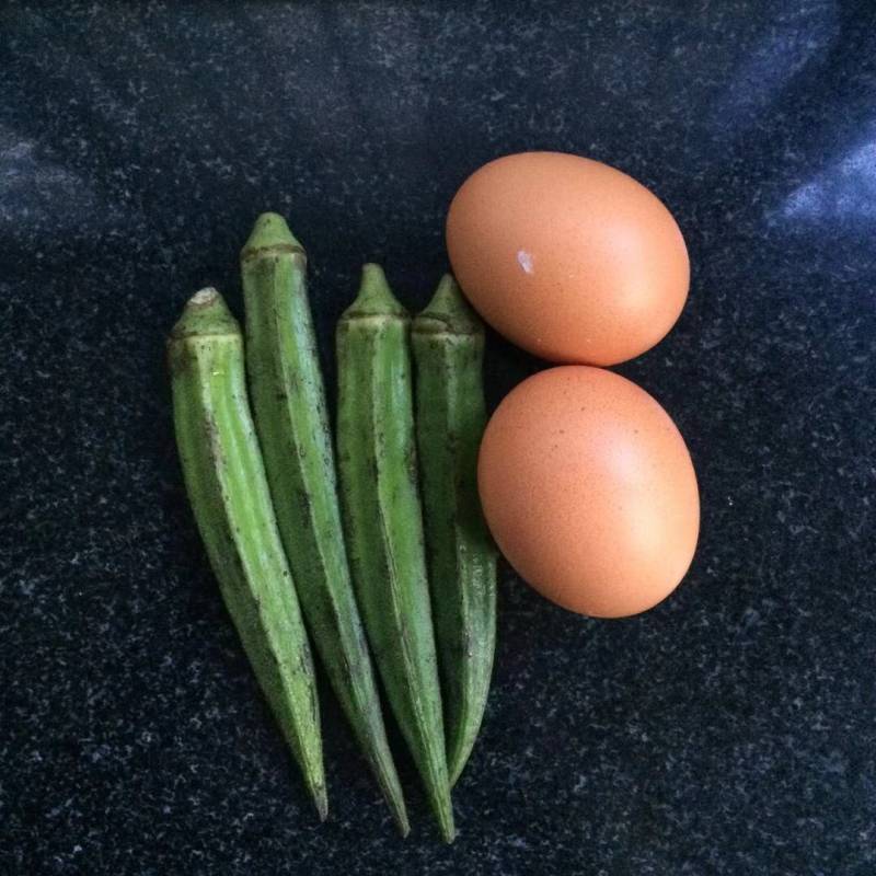 Step-by-step Guide for Making Steamed Eggs with Okra