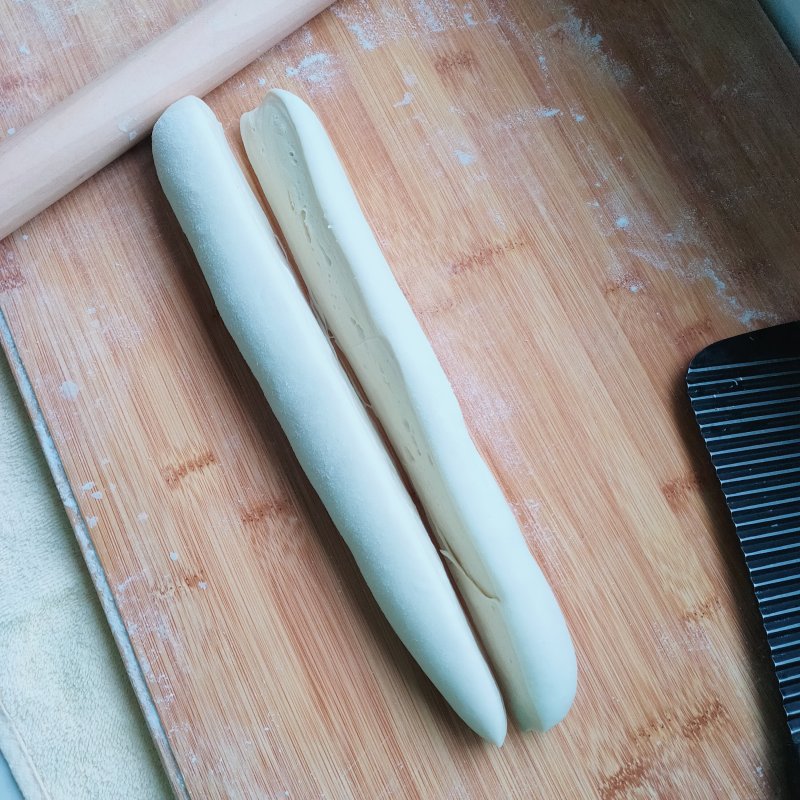 Steps for Making Pork and Zucchini Pan-Fried Dumplings