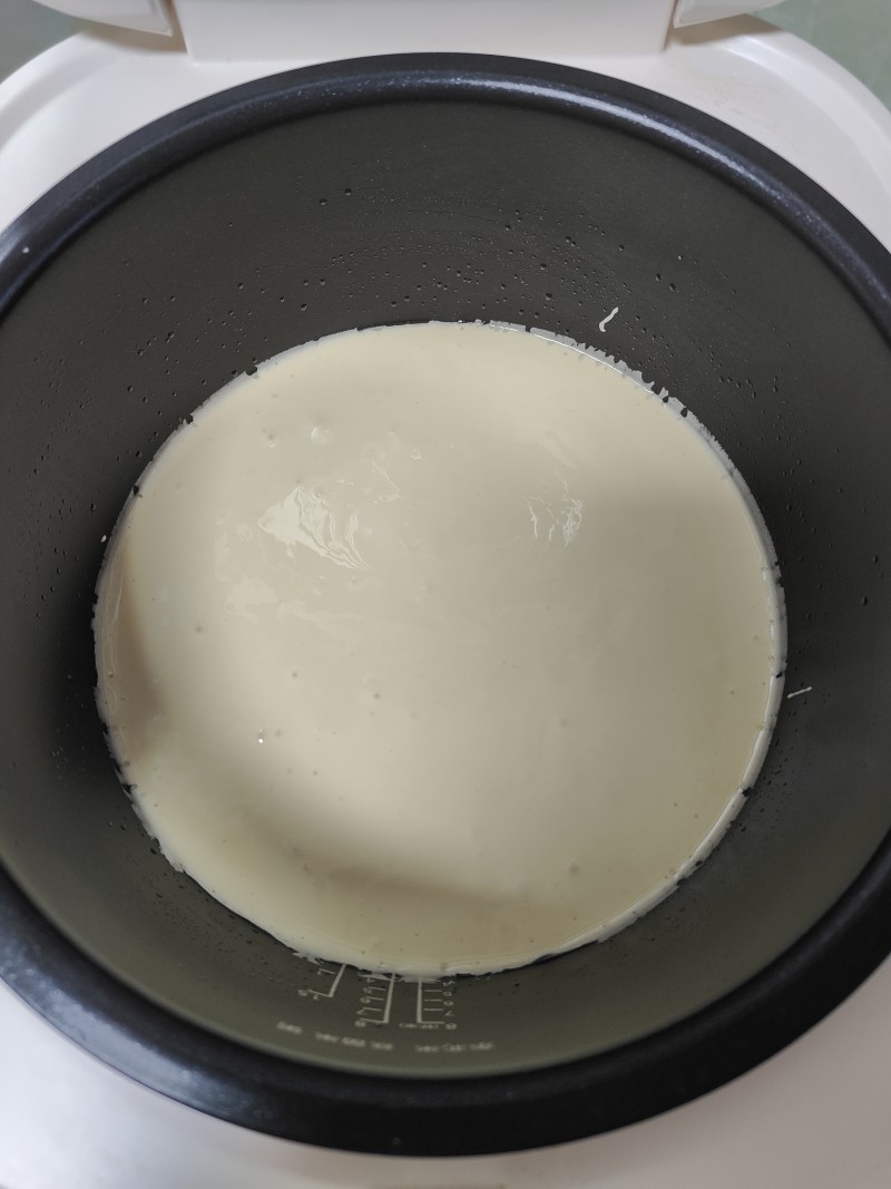 Steps for Making Rice Cooker Cake