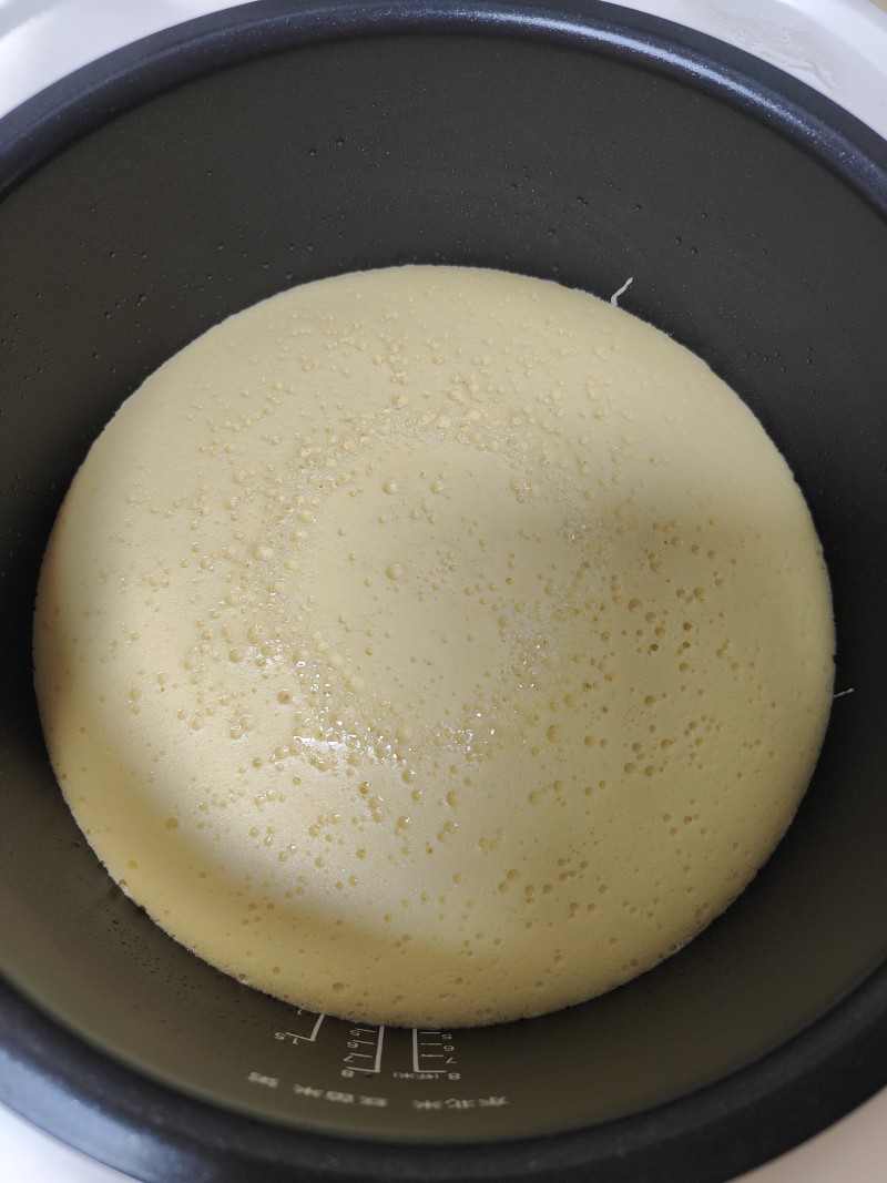 Steps for Making Rice Cooker Cake