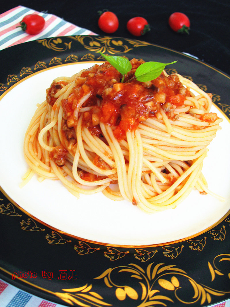 Eggplant Mushroom Meat Sauce Pasta