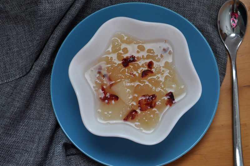 Sweet Pear and Tremella Soup