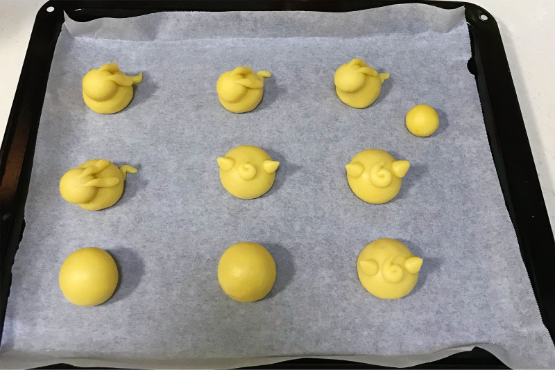 Steps to Make Cute Cartoon Baked Fruit