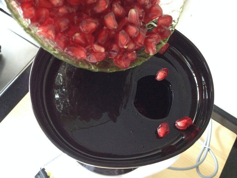 Pomegranate Juice Making Steps