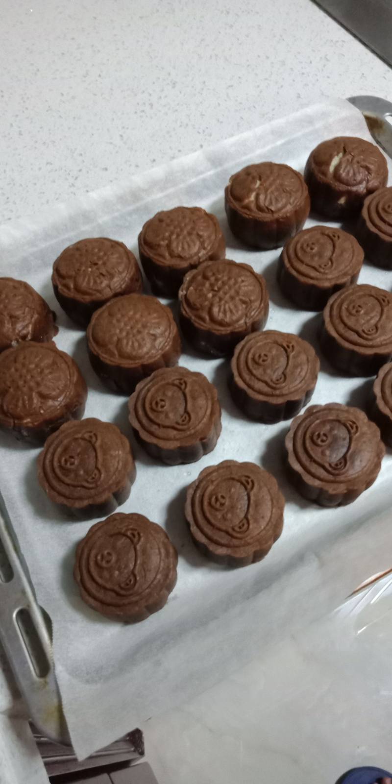 Steps for Making Chocolate Mooncakes