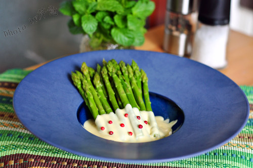 Steps for Cooking Hollandaise Sauce Asparagus