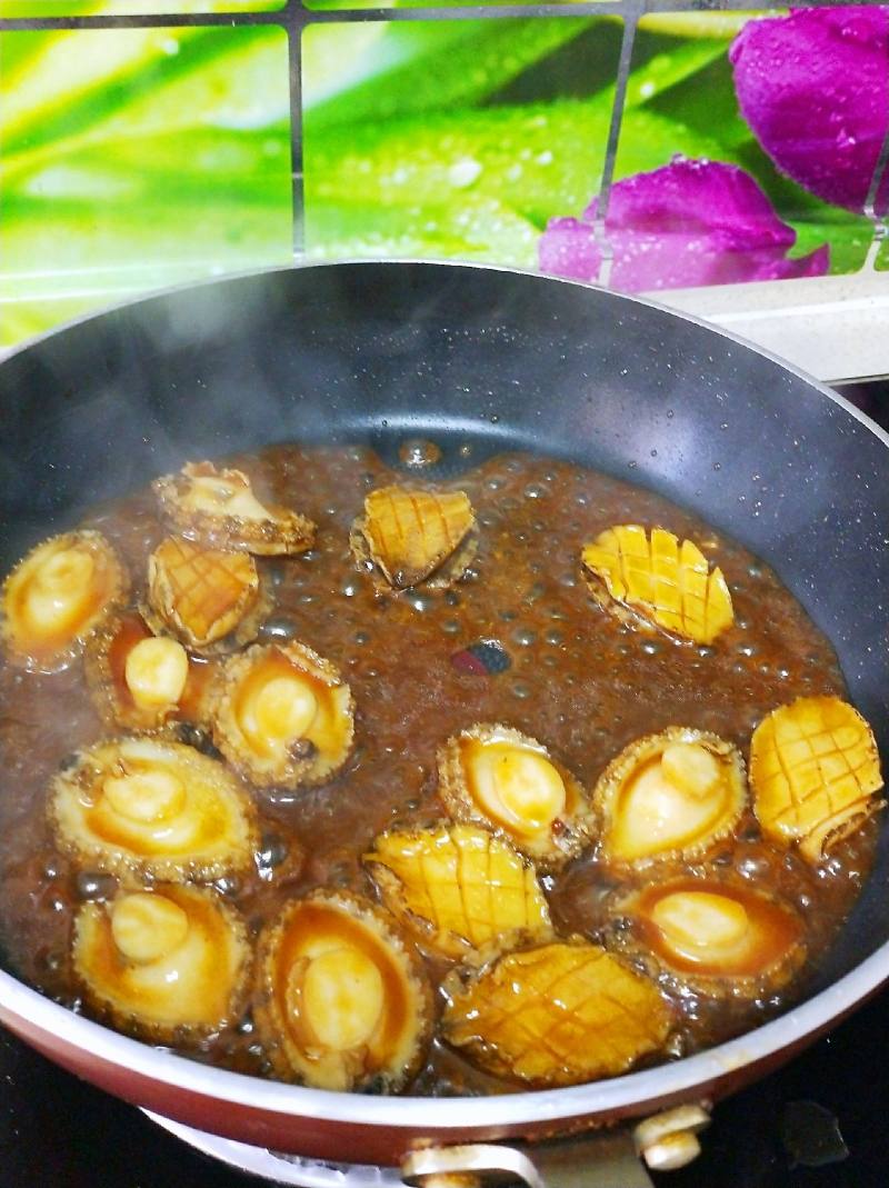 Steps for Making Oyster Sauce Abalone