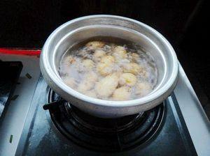 Steps for Making Old Lady Taro Soup