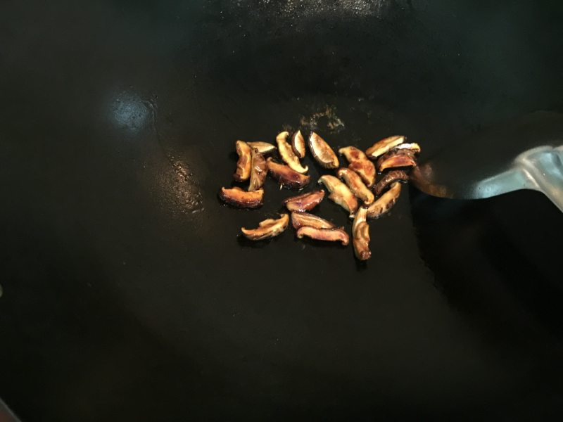 Steps for Cooking Chicken and Mushroom Congee