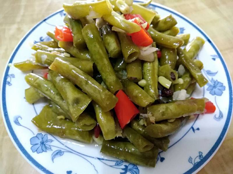 Spicy Pickled Long Beans