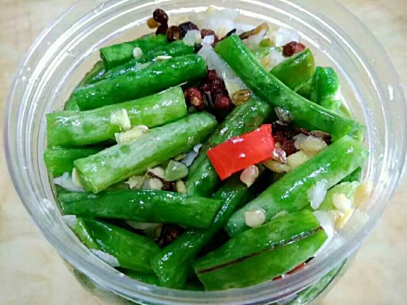 Steps for Cooking Spicy Pickled Long Beans