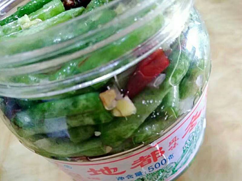 Steps for Cooking Spicy Pickled Long Beans