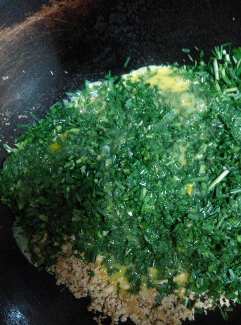 Original Recipe for Chive Tofu Egg Filling (Mom's Taste). Happy Mother's Day! Cooking Steps