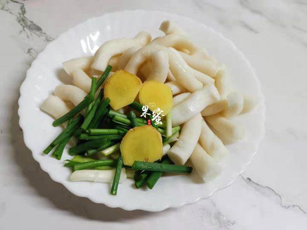 Step-by-Step Cooking of Steamed Crab with Rice Cake