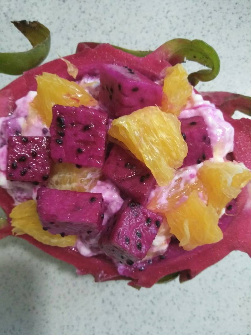 Steps for Making Dragon Fruit and Cream Salad