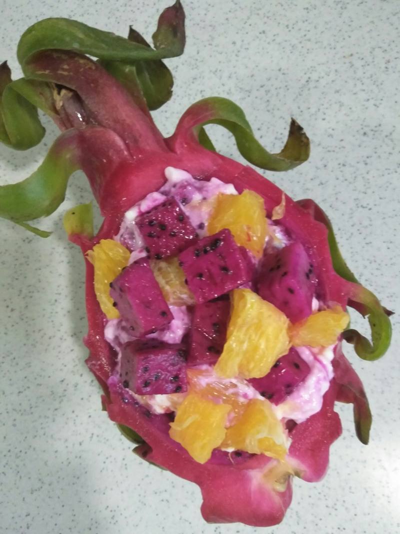 Steps for Making Dragon Fruit and Cream Salad