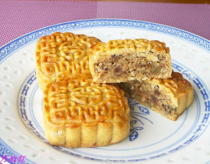 Char Siu Nut Mooncake