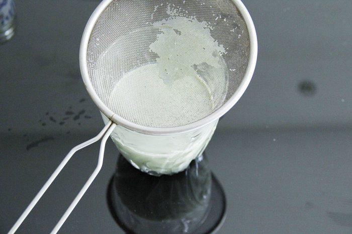 Detailed Steps for Making Two-Tone Matcha Pudding